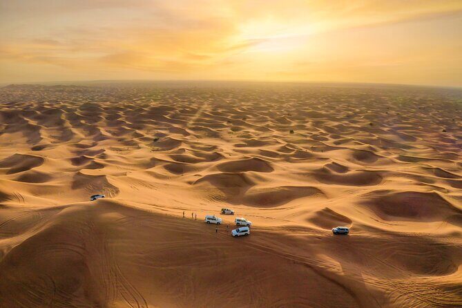 Dubai Exclusive Desert Safari - Why the small group and Land Cruiser setup matters