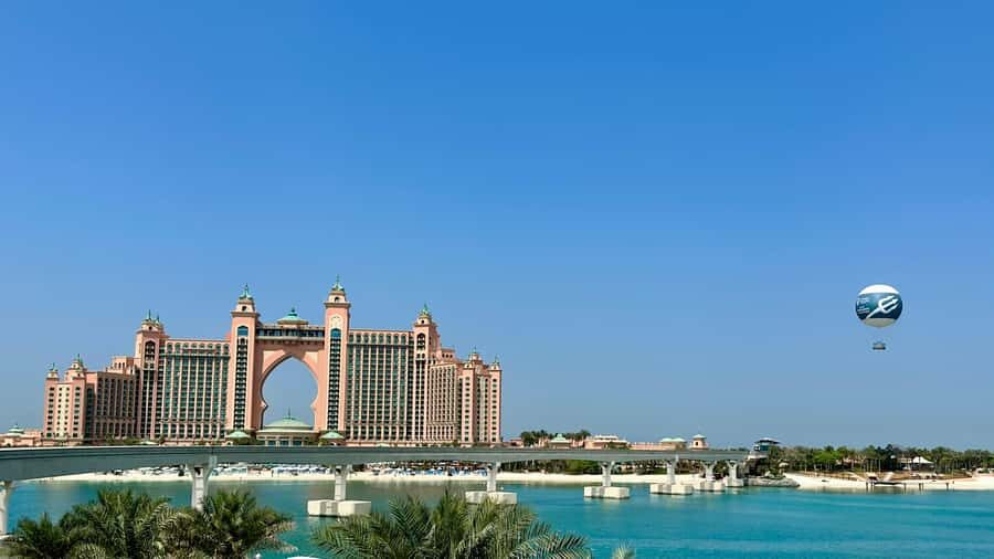Dubai : excursion privée d’une journée en français - Palm Jumeirah photos at Atlantis and Royal Atlantis