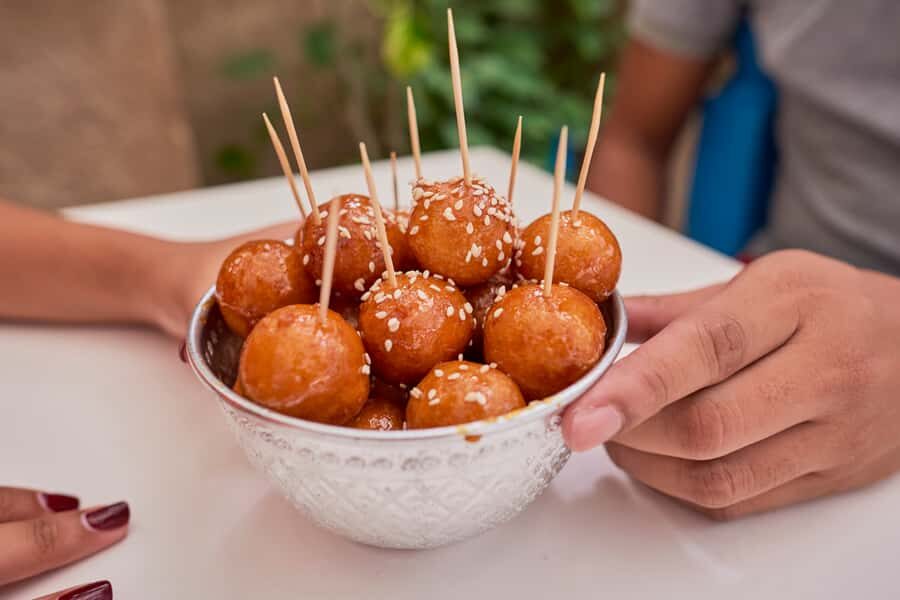 Dubai: Flavors of Arabia Souk Tour with Tastings & Dinner - Old Dubai Souks + Dinner in 2.5 Hours
