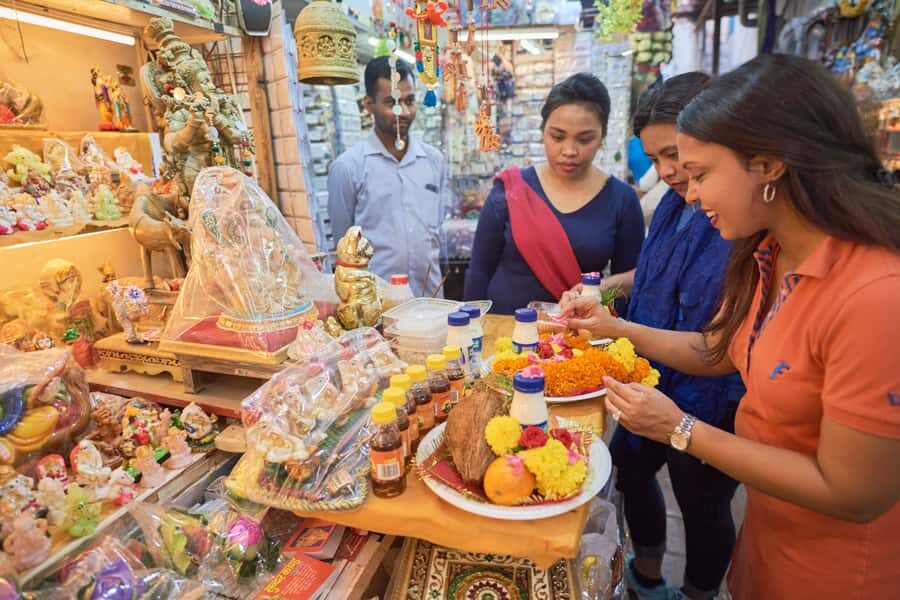 Dubai: Flavors of Arabia Souk Tour with Tastings & Dinner - Dubai Creek by Abra: A Short Boat Ride With Big Views