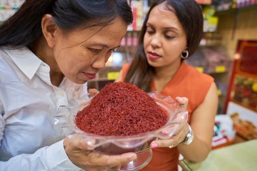 Dubai: Flavors of Arabia Souk Tour with Tastings & Dinner - The Walk to Dinner: Knowing Bastakiya Is Part of the Plan