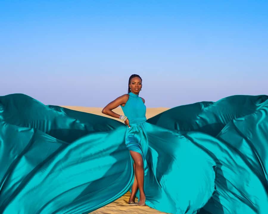 Dubai: Flying Dress Photoshoot Experience - A desert photoshoot with real structure, not chaos