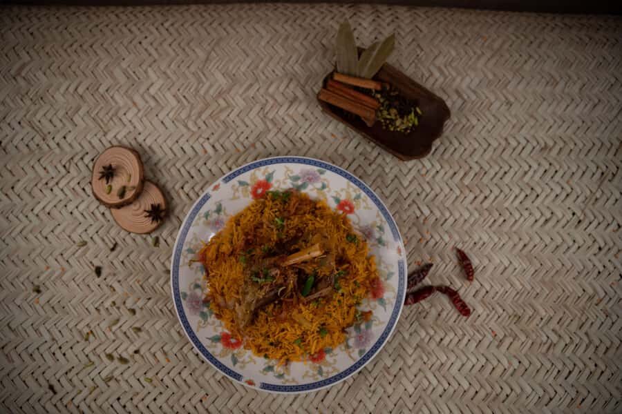 Dubai Food Tour: 4 Cuisines, Souks & Street Bites - Kabab Al Ustad: Iranian kebabs with the long tasting block