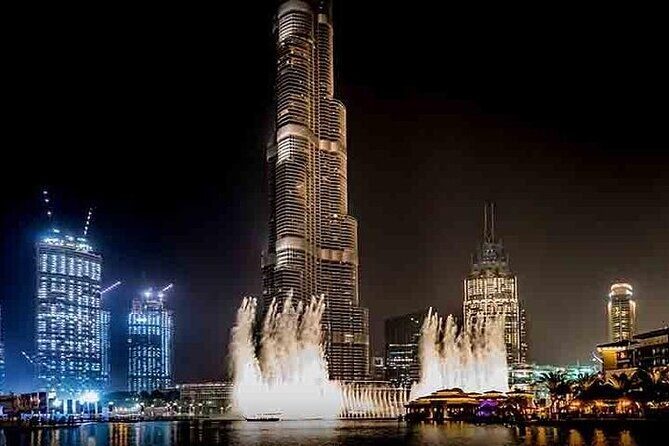 Dubai Fountain Boardwalk - The show itself: music range, water height, and why it feels choreographed