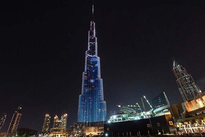 Dubai: Fountain Show and Burj Lake Ride by Traditional Boat - Boarding the traditional abra: what your boat experience actually feels like