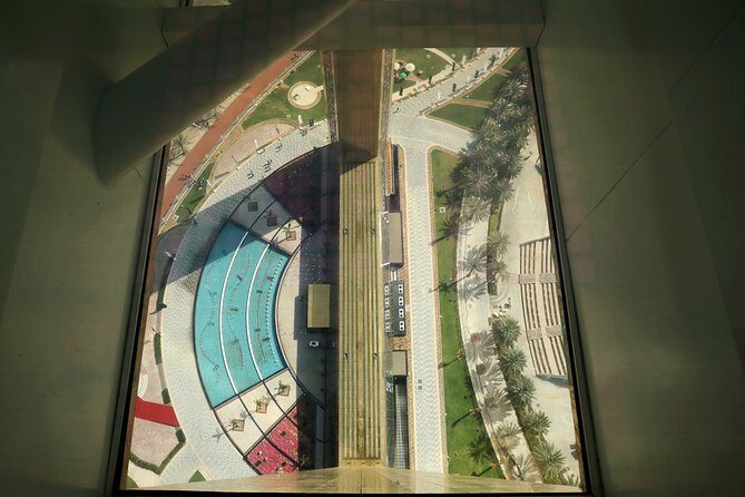 Dubai Frame Tickets, Creek, Souks & Blue Mosque Guided Tour - Burj Al Arab Photo Stop at Jumeirah Beach