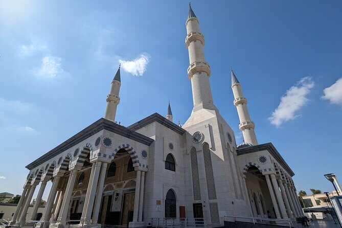 Dubai Frame Tickets, Creek, Souks & Blue Mosque Guided Tour - Blue Mosque Visit: Time for Interiors and Meaning