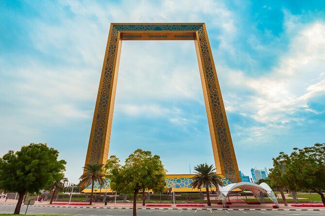 Dubai Frame Tickets, Creek, Souks & Blue Mosque Guided Tour - Old Dubai at Al Khayma Heritage Restaurant: Tea, House Stories, and Design Changes