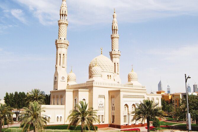 Dubai Full-Day City Tour: Souk, Palm Monorail, Abra Ride & Mosque - Souk Madinat Jumeirah and the Burj Al Arab photo moment