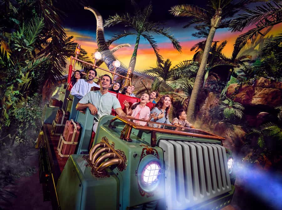 Dubai: Guided Sightseeing Tour and IMG Theme Park Ticket - Key things that make this day plan work