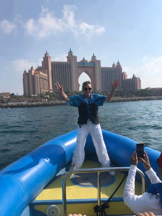 Dubai: Guided Speedboat Tour with City Sights & Ice Cream. - The real show: Dubai sunset timing on the water