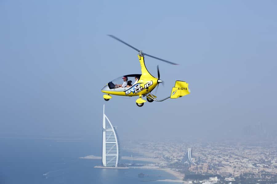 Dubai: Gyrocopter Introductory Flight - Entering Skydive Dubai Palm Dropzone and Getting Ready to Fly