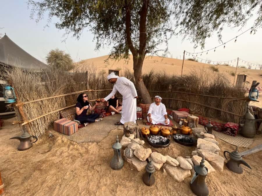 Dubai: Half-Day Camel Trekking with Al Marmoom Breakfast - Getting from Dubai to the desert (and why the timing matters)