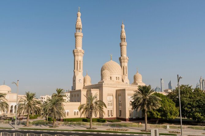 Dubai Half Day City Tour and Sightseen with pick up - Zabeel Palace and Dubai Frame: your first big “wow” in minutes