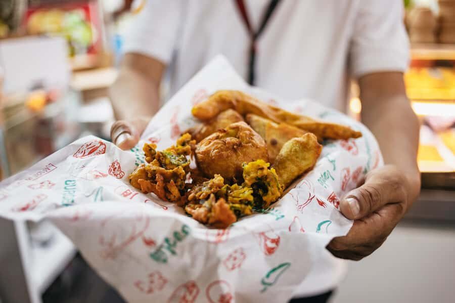 Dubai: Half-Day Street Food Tour - The 4-hour route: from souks to the creek, then back for dinner