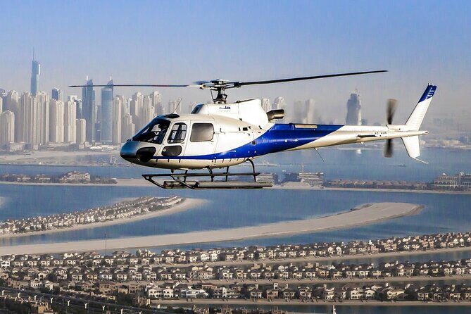 Dubai Helicopter The Vision Tour – 22 Min - Burj Khalifa from the sky: not just tall, but positioned
