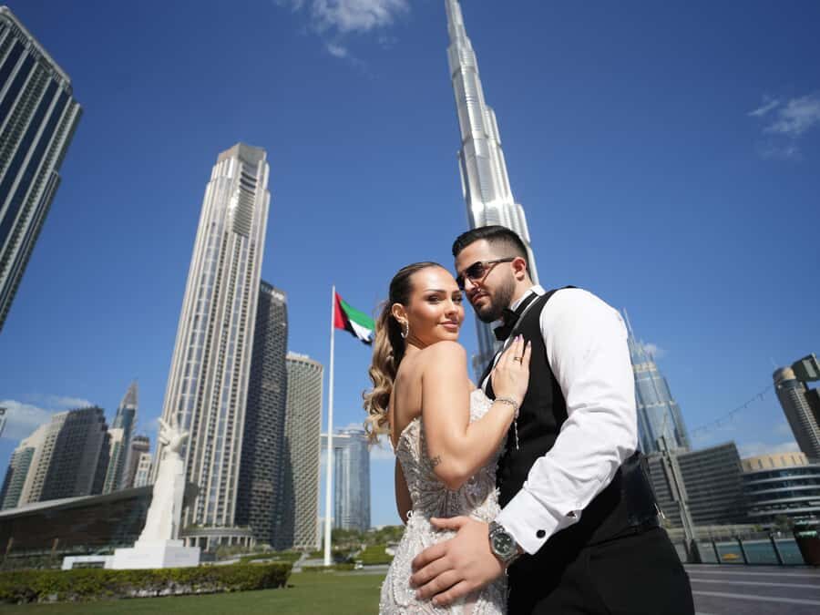 Dubai: Iconic Burj Khalifa Pre-Wedding Photoshoot - Key things to know before you book