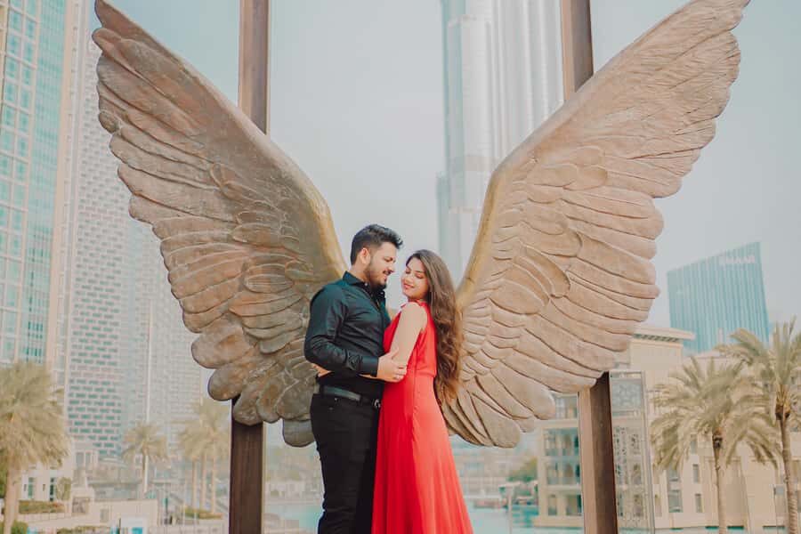 Dubai: Iconic Burj Khalifa Pre-Wedding Photoshoot - Starting Point at Wings of Mexico: Quick Photos, Quick Focus