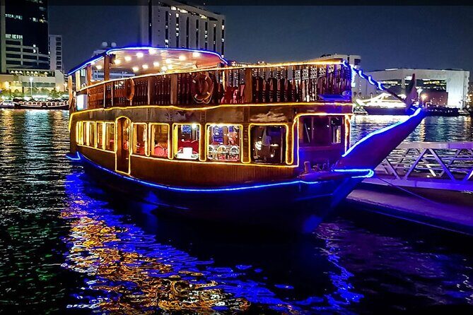 Dubai Iconic Helicopter Tour and Dhow Cruise Dinner Marina Combo - Timing and That 4:00 pm Start: When to Expect the Atmosphere Shift