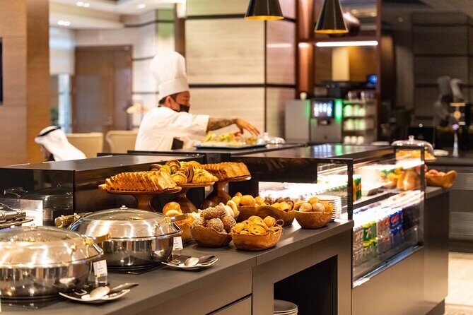 Dubai International Airport (DXB) T3/T1/T2 VIP Lounge Access - Noise, Seating, and Crowd Control Tips for DXB Lounges