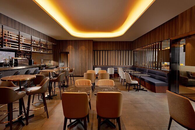Dubai International Airport Plaza Premium Lounge at Terminal 3 - How much is it really worth at $62.71?