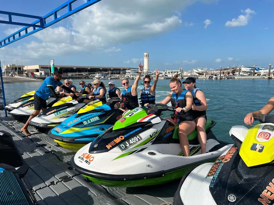 Dubai Jet Ski: Burj Khalifa, Burj Al Arab, Pics & Ice Cream! - How the guide photo/video service actually helps