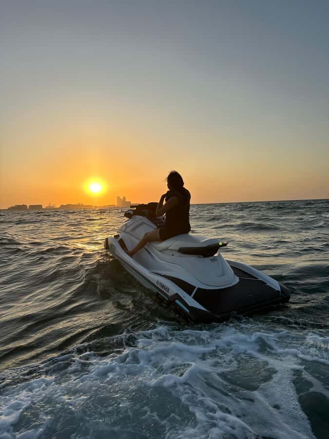 Dubai Jet Ski & Chill? More Like Jet Ski & Thrill! + Coffee - Day vs night jet skiing: picking the calmer moment you’ll actually enjoy