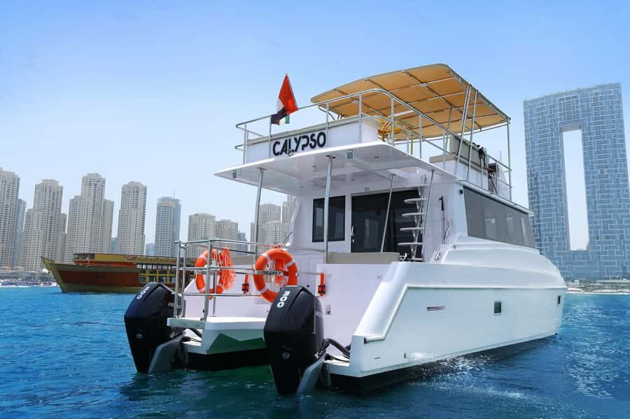 Dubai: Luxury Sightseeing Cruise with Food and Drinks - Calypso on Dubai Marina: a smooth 2-hour sunset plan