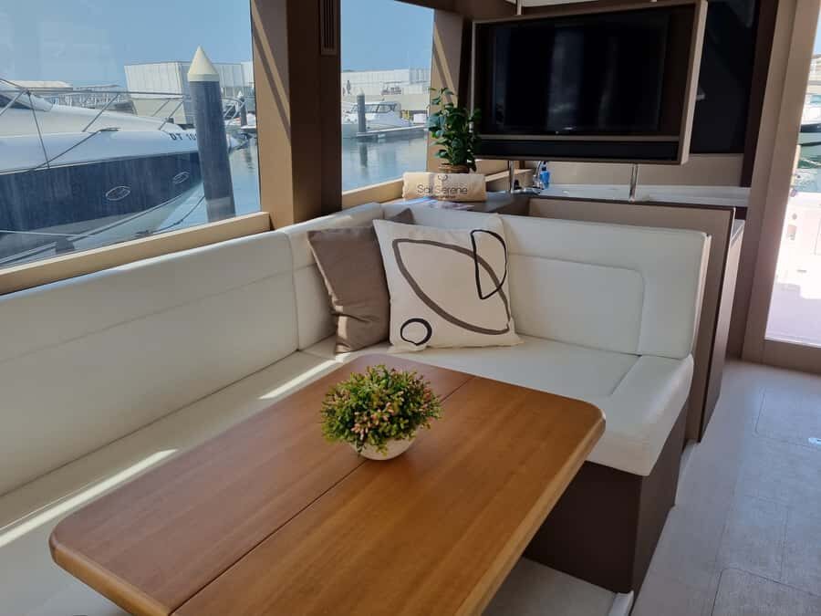 Dubai: Luxury Sightseeing Cruise with Food and Drinks - Ain Dubai: the best 10 minutes for skyline photos
