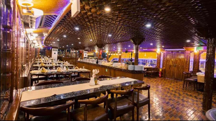 Dubai Marina: Alexandra Dhow Dinner Cruise with Live BBQ - Alexandra Dhow details: food, live BBQ, and the onboard vibe
