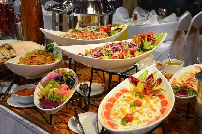 Dubai Marina Cruise Dinner with Entertainment Show - Dhow vs glass boats: what changes day-to-day