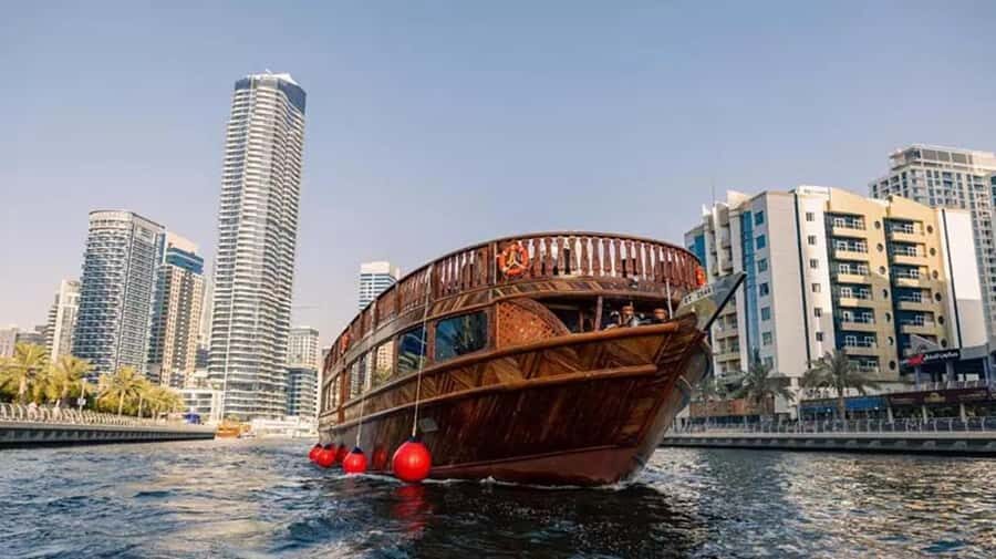 Dubai: Marina Dhow Dinner Cruise with Live Entertainment - Who should book this dhow dinner cruise (and who should skip it)