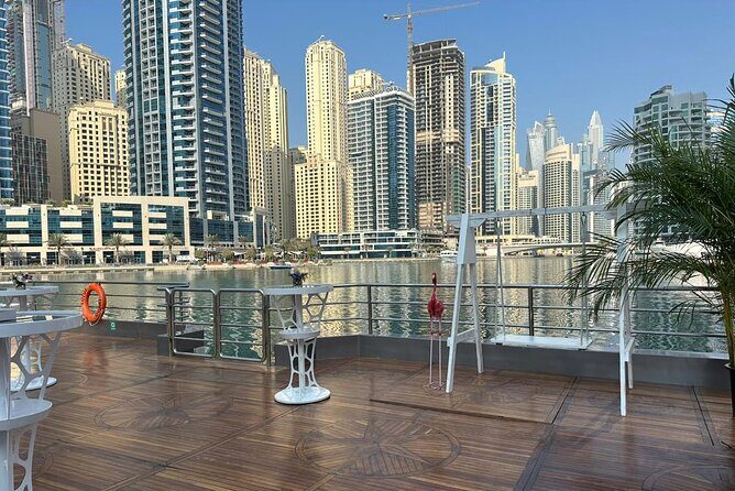 Dubai Marina Luxury Cruise w/ 5 Star Buffet Dinner & Transfer - Dubai Marina at 7:30pm: why the timing matters