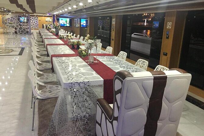 Dubai Marina Luxury Cruise w/ 5 Star Buffet Dinner & Transfer - Tanoura dance show and entertainment: when you can expect it