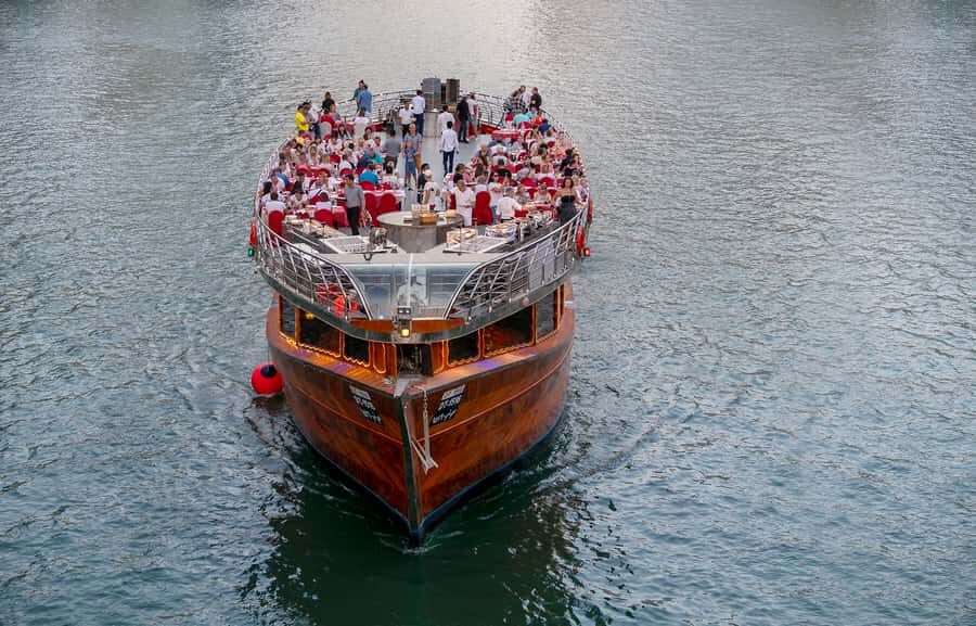 Dubai: Marina Luxury Dhow Dinner Cruise - Pickup, Ride Time, and How to Keep the Evening Stress-Free