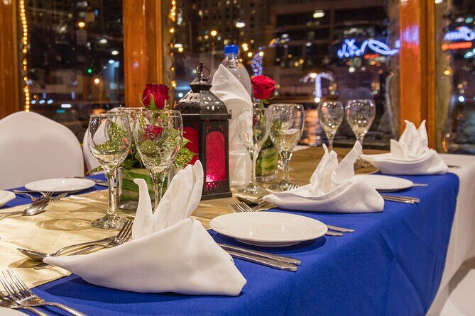 Dubai Marina: Luxury Dhow Dinner Cruise with Hotel Transfer - Drinks and the bar: how the unlimited part usually feels
