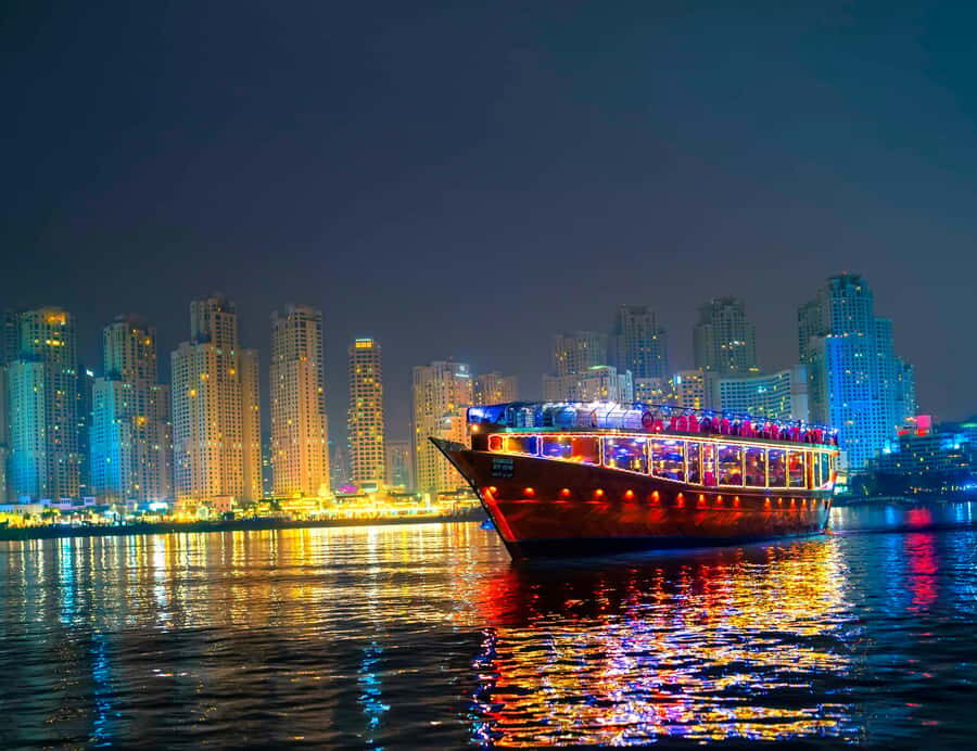 Dubai: Marina Luxury Dhow Dinner Cruise - The Boat Experience: Open-Air Views vs Air-Conditioned Comfort