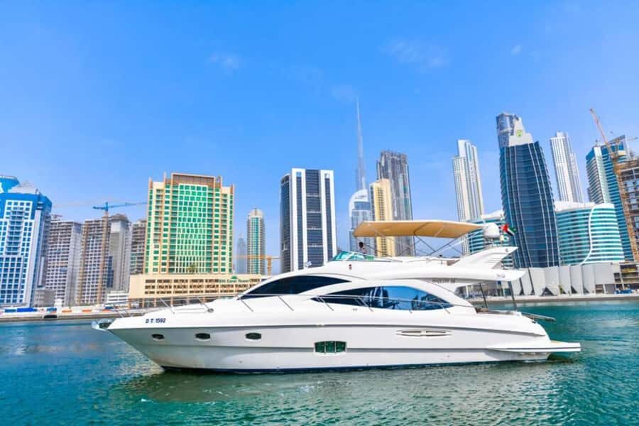 Dubai: Marina Private Luxury Yacht Tour - The Route: Lagoon, JBR, Kempinski, Atlantis, and the Anchor
