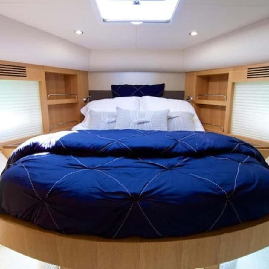 Dubai: Marina Sightseeing on Yacht with Breakfast - Booking reality: the meeting point is the make-or-break detail