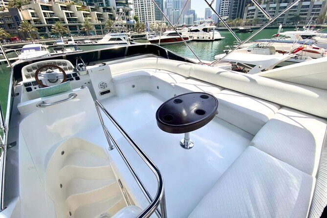 Dubai Marina Yacht Charters: Luxury on the Waves - What Can Go Wrong: Boat Condition, Privacy, and Expectations