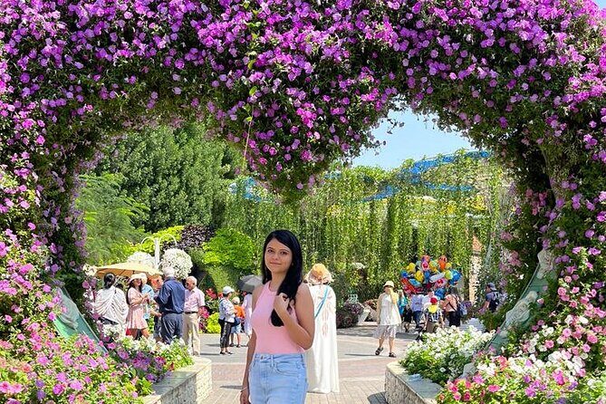 Dubai: Miracle Garden: A Blossoming Wonderland Admission Ticket - Miracle Garden’s Size and Style: Why It Feels Unreal