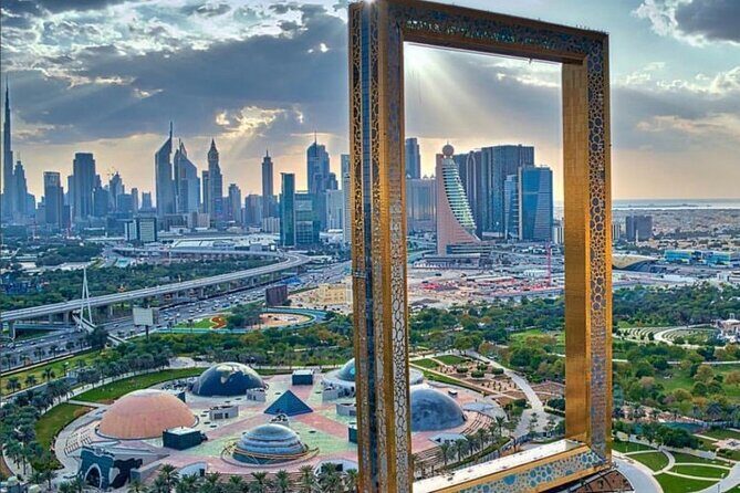 Dubai Miracle Garden and Burj Khalifa Tour - Key highlights you’ll care about