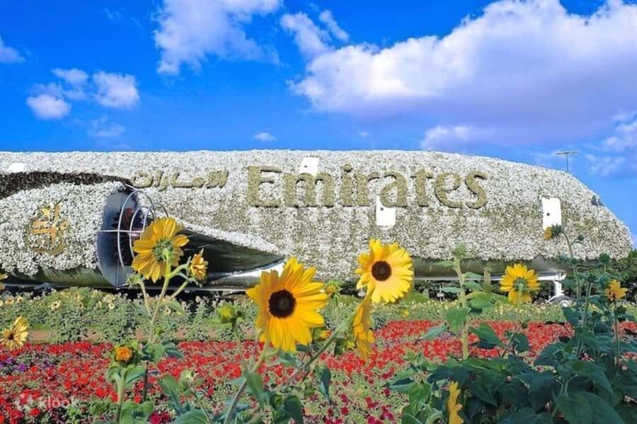 Dubai: Miracle Garden, Global Village, and Dubai Frame - Global Village at Night: World Culture, Food Stops, and the Crowd Reality