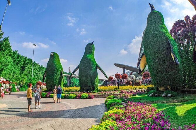 Dubai Miracle Garden Ticket - Food, drinks, and shopping inside the grounds