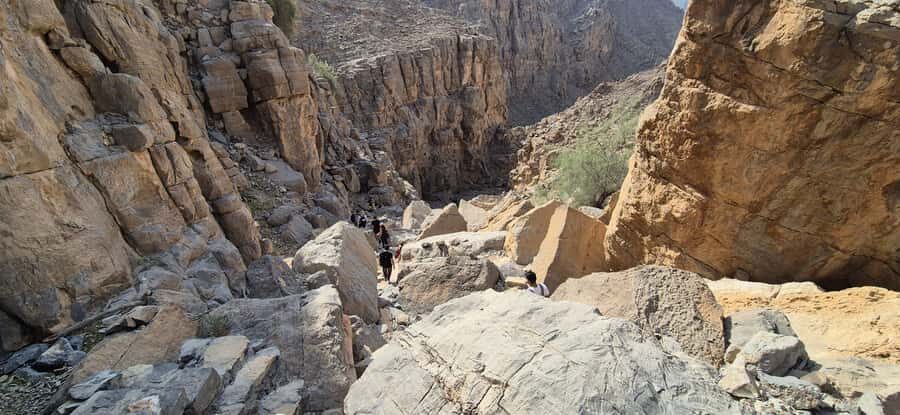 Dubai: Moderate hiking trip to Jebel Jais Hidden Oasis trail - Who This Tour Suits Best (and Who Should Skip It)