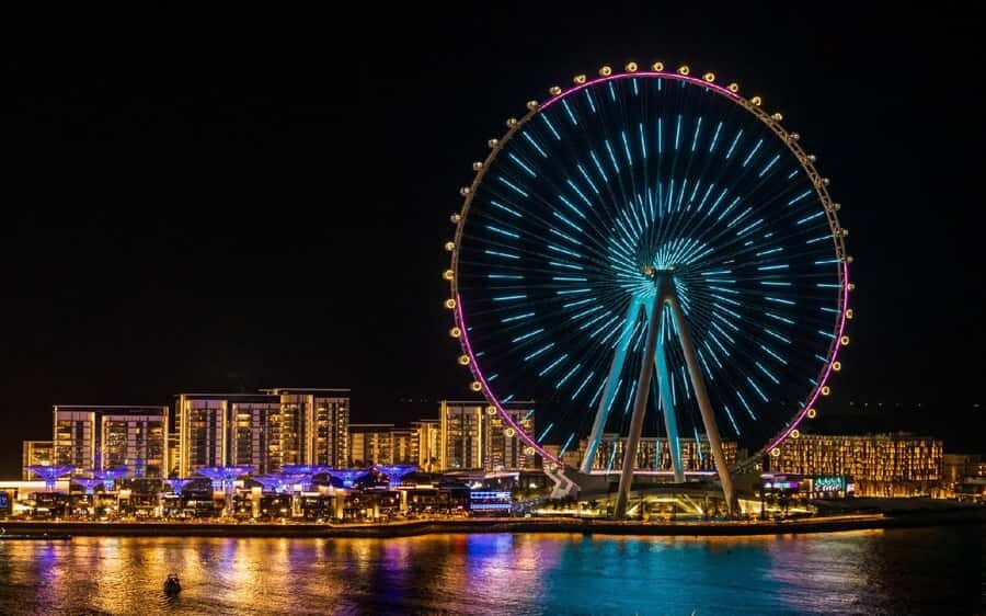 Dubai: New Year Eve Luxury Yacht Fireworks View & BBQ Cruise - Fireworks Viewing: How to Get the Best Angle From the Water
