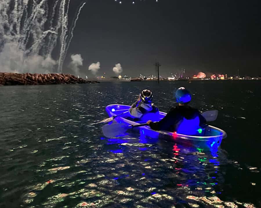 Dubai: Night Kayaking Tour - Night Kayaking in Dubai: The appeal of seeing the skyline from sea level