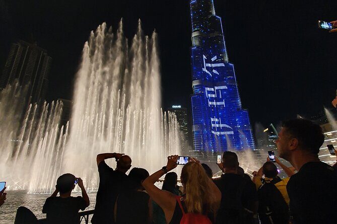 Dubai Nighttime City Tour with Airport or Hotel Transfer. - Dubai Frame and Zabeel Palace: the fast way to think about Old Dubai vs. modern Dubai
