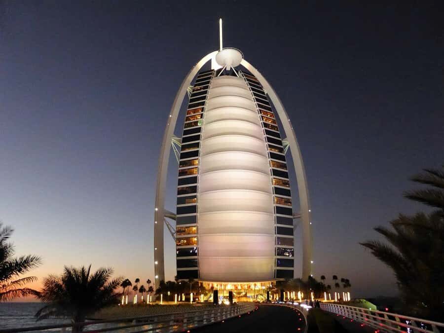 Dubai: Nighttime Guided City Tour by Van & Blue Water Island - Museum of the Future and Souks: When Your Route Adds Extra Flavor