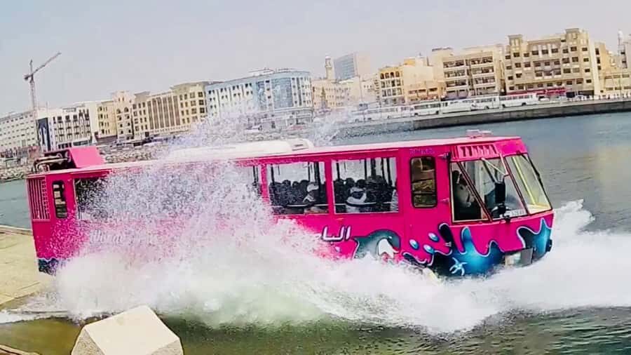 Dubai: Old town tour with Wonder Bus, souks, Creek and Guide - Price and value: $81 for a tight 1-hour land-to-water loop